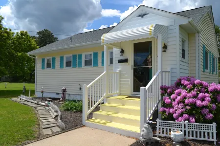 "Family Friendly Getaway" - Close to Assateague / Downtown Berlin / O.C.