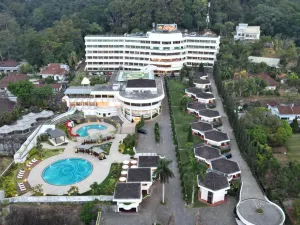 Surya Hotel & Cottages Prigen