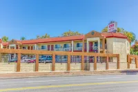 Heritage Inn Hotels near Trader Joe's