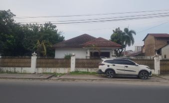 OYO 94510 Sk 4 Inn
