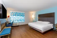 Tru by Hilton Panama City Beach Các khách sạn ở Upper Grand Lagoon