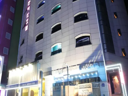 Valentine Hotel