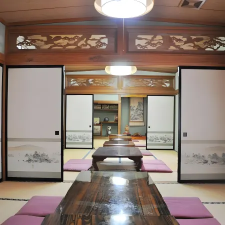 Onsen Minshuku Sakaeya