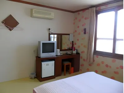 Goodstay Equus Motel Hotel dekat Museum of Sex and Health