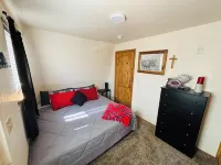 “Beary” cozy cabin in Show Low pines!