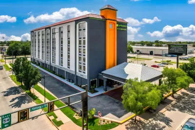 Wyndham Garden Wichita Downtown Hotels in der Nähe von Westside Athletic Field