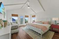 Spacious Coastal Escape + 3 King Ensuites + Bunkroom Ensuite + Beach Gear