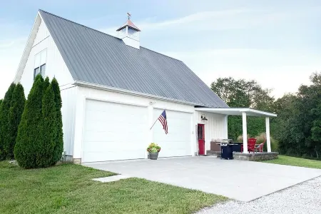 Beautiful Modern Loft In Wine Country!