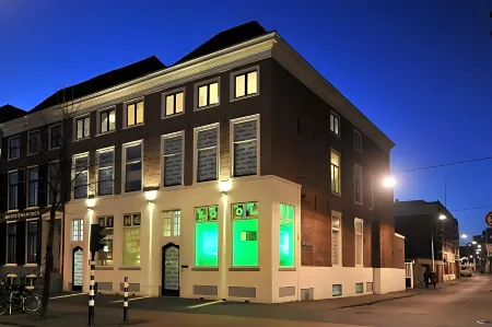 Will & Tate City Stay Отели рядом с достопримечательностью «Grote Kerk»