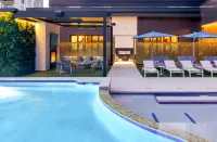 Tempo by Hilton Nashville Downtown - Pools