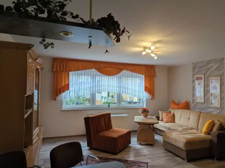 Cozy apartment centrally and quietly located; Leipzig can be reached in about 25 minutes
