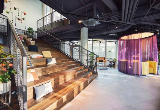 레보 뮌헨 로비