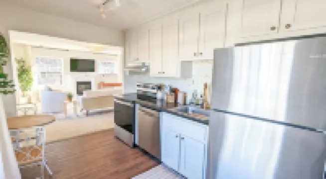 1br Apt in Historic Triplex - 5min walk Swamp Rabbit Trail, 15min walk to dntwn