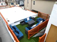 Newport Beach Location Ocean views Jacuzzi Sauna Spanish Cottage Boardwalk!