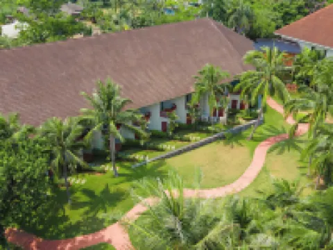 The Nouveau Chumphon Beach Resort and Golf Hotels in Chumphon