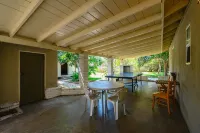 Spacious Retreat w Large Kitchen Outdoor Patio Hotels in East Pasadena