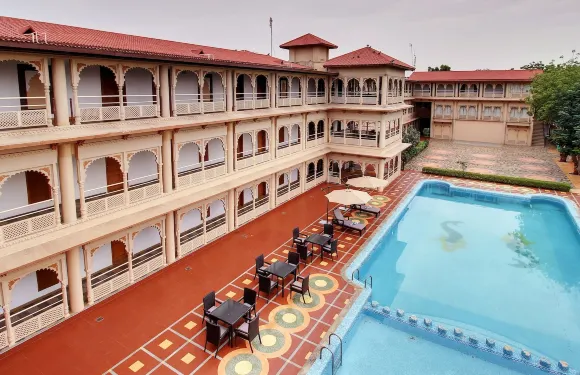 坎德拉甘地達姆門戶酒店