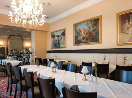 Hotel Sacher Baden Отели в г. Баден