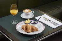 Bob W Münchner Freiheit - servizio colazione