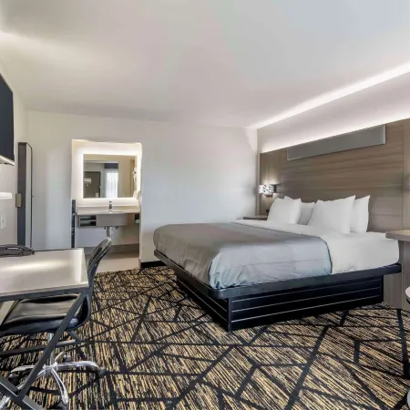 Quality Inn & Suites Athens University Area