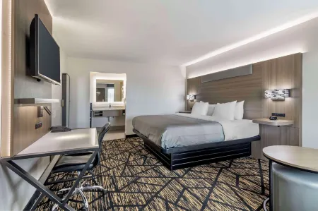 Quality Inn & Suites Athens University Area Отели в г. Кларк