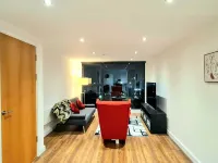 1-Bedroom Aprt in Salford- FreeParking- Sleeps3 Hotels in Salford