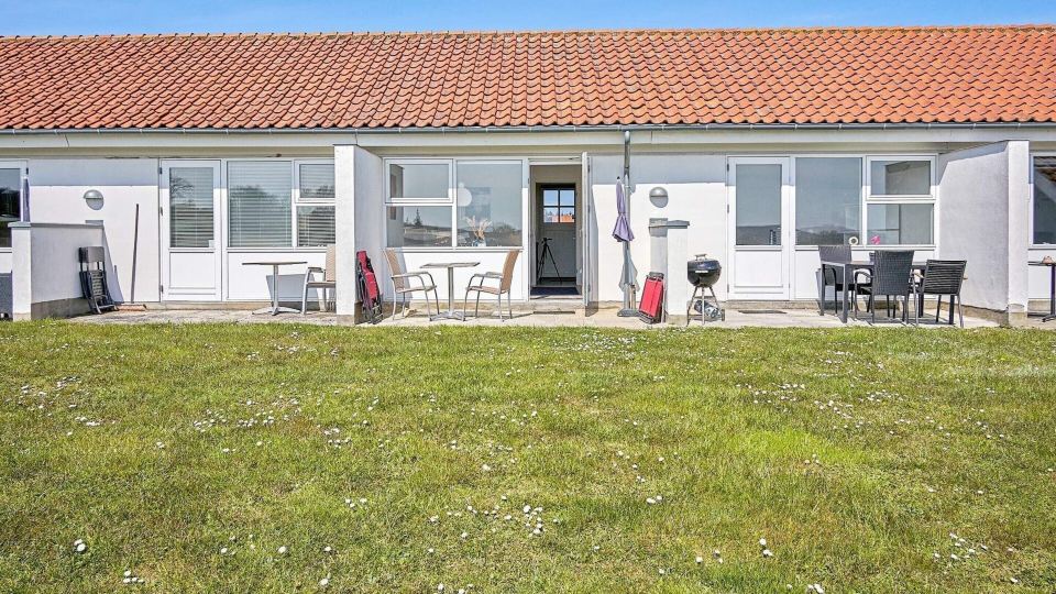Seaside Stay in Sandkas