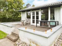 6 Person Holiday Home in Dronningmølle-by Traum