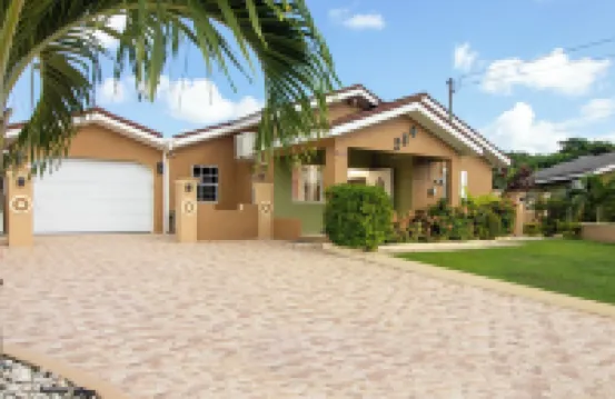 5 Bedroom Haven in Draxhall