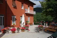 Hotel Roma Отели в г. Сканно