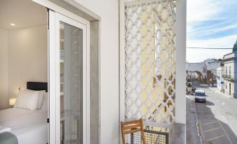 Faro DAZ House by Get Your Stay