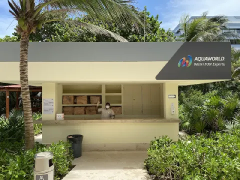 Condo in Ocean Front Resort Hotels in Avenida Kukulkan