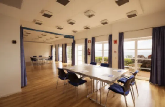 ROBINSON ESQUINZO PLAYA