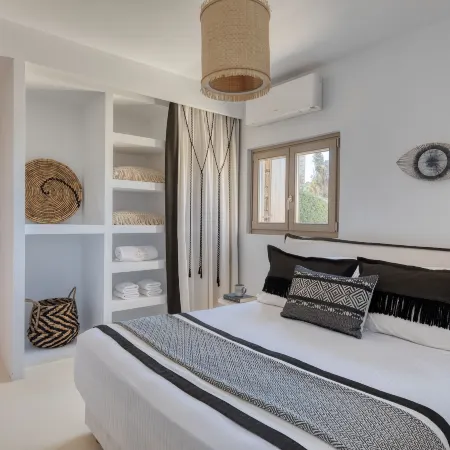 Amalgam Homes Paros