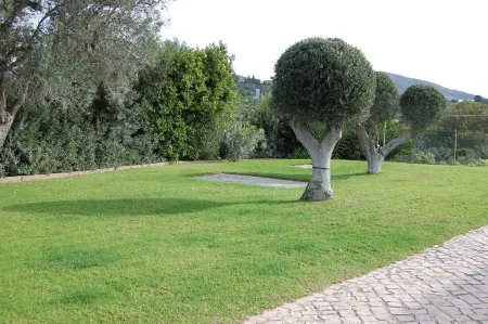 Charming 3-Bedroom Villa with WiFi and Central Heating in Beautiful Santa Bárbar