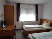 Traube Hotel Oeffingen Hotels in Fellbach