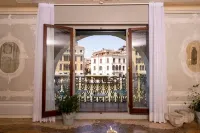 모체니고 그랜드 캐널 럭셔리 스위트