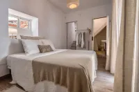 Encanto Guesthouse - parking