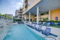 Corporate Suites at Knox Henderson Dallas Hotels in Highland Park