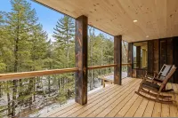 Ski Cabin w Hot Tub Gas Fireplace Near Cranmore