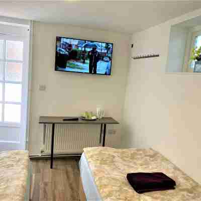 The Chequers Inn Rooms