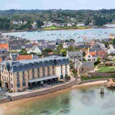 Castel Beau Site Hotel Exterior