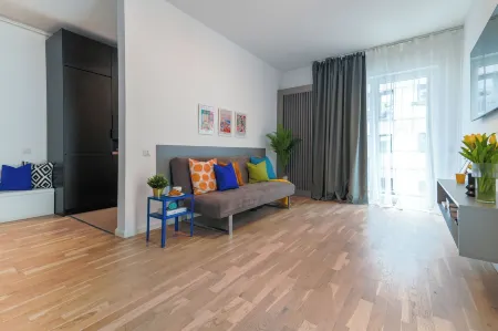 Ana - Cozy & Quiet Apt with Balcony & Garden View Отели в г. Пасеря