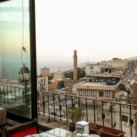 Tuğhan Hotel
