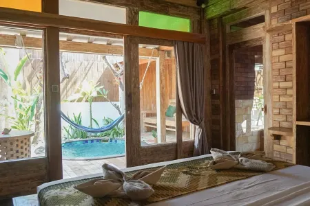 Jawa House Private Villas Отели рядом с достопримечательностью «Gili Trawangan Turtle Hatchery»