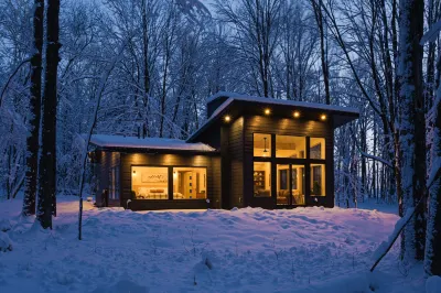 Owl Ridge Cabins Hotels in Weston
