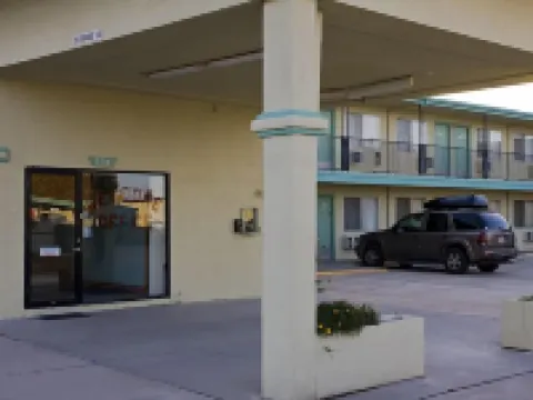 威爾科克斯8號汽車旅館 威爾科克斯酒店