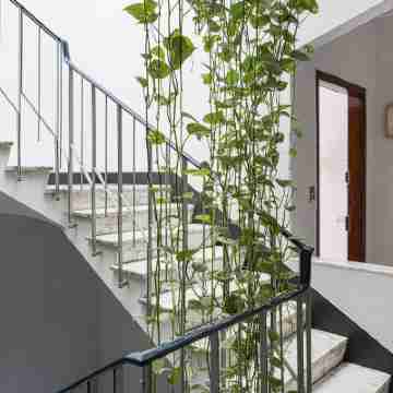 Contemporary Apartment in Sturla by Wonderful Italy Others