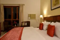 Greenwood Hotel Hotels near Gangau wildlife sanctuary