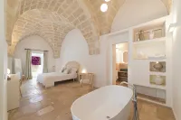 Masseria San Nicola Savelletri - B&B Hotels in Capitolo